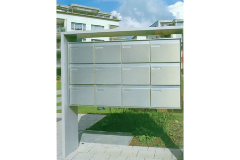 Briefkasten mit 12 F&auml;cher