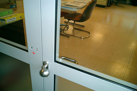 Lese-Elektronik komplett in T&uuml;rrahmen eingebaut