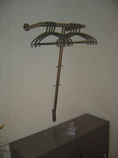 Formsch&ouml;ner Kleiderst&auml;nder